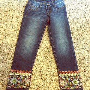 Girls Miss Me jeans. SIZE 7.